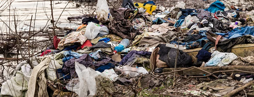 shutterstock_615337061-1-clothes-polution.jpg