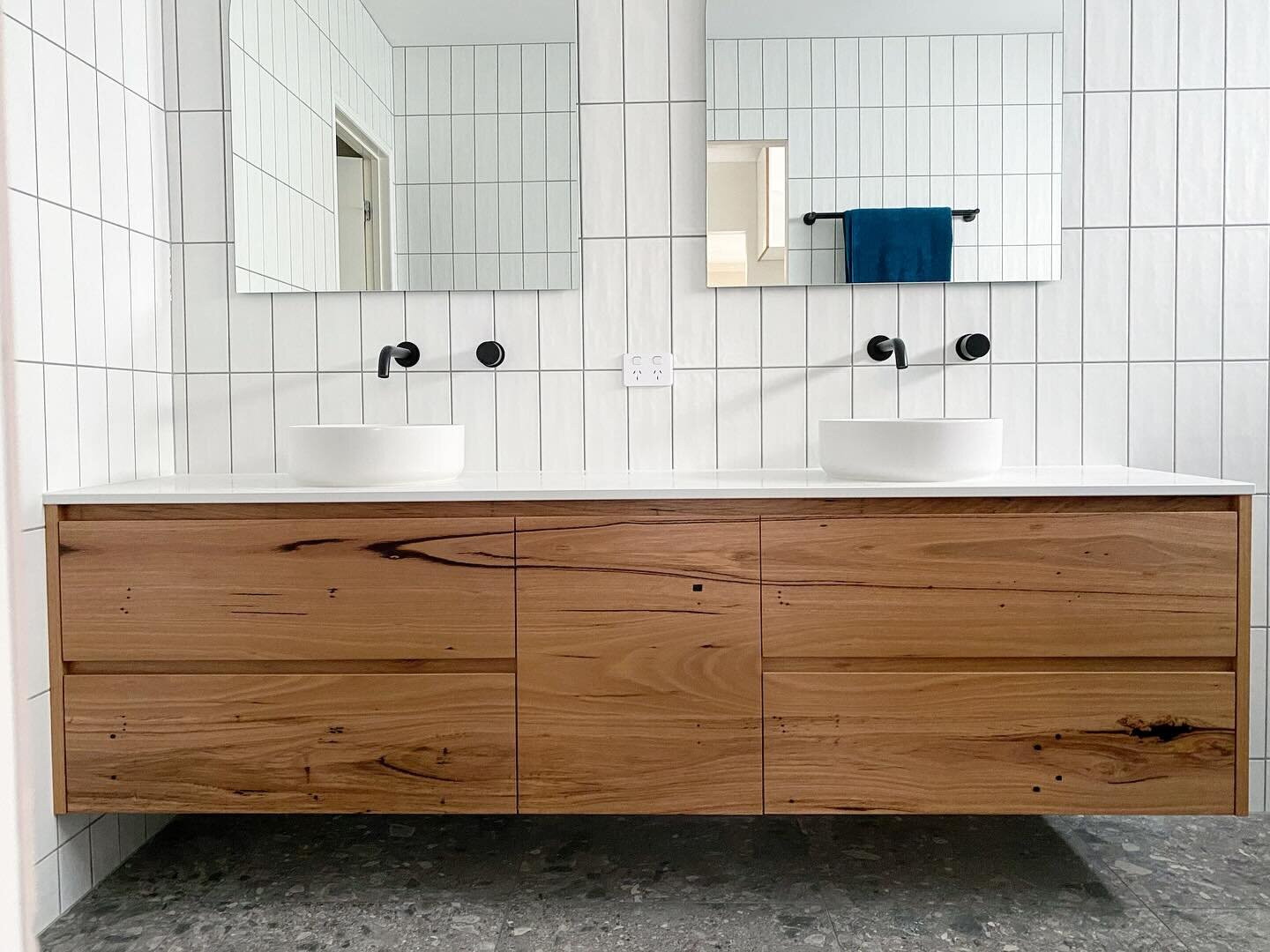 Beautiful bathroom reno by Amber and Lee featuring one of our Montana Vanities. Hand picked Recycled Blackbutt from @timberzoo finished in @fiddesaustralia Hardwax oil and a clean Pure White @caesarstoneau top. Perfect 👌🏻 
.
.
.
.
#bathroomrenovati