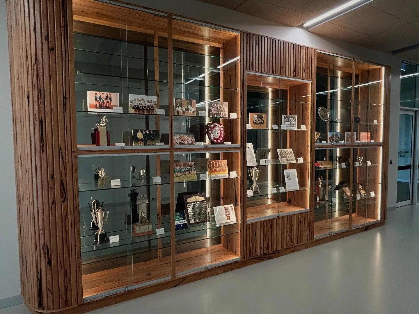 So good to see this one getting filled and showing off all the history, trophies and artefacts for the @geelong_college alumni. Although I reckon there might be a couple junior cricket coaches awards from one of the staff snuck in there too. Recognit