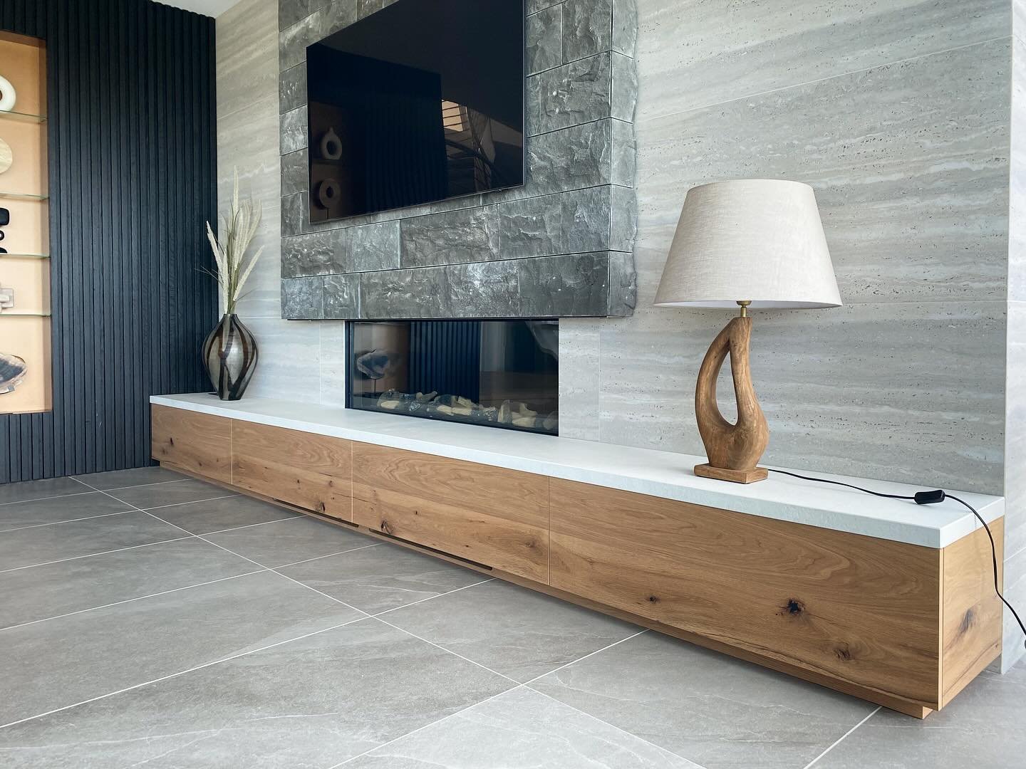 Living room cabinetry at our Eggleston Project. Hand veneered American Oak with a Raw Finish. @caesarstoneau White Ciment to top it off. Lots more to share on this project over the coming weeks as we near completion.
.
.
.
#bespoketimberdesign #custo