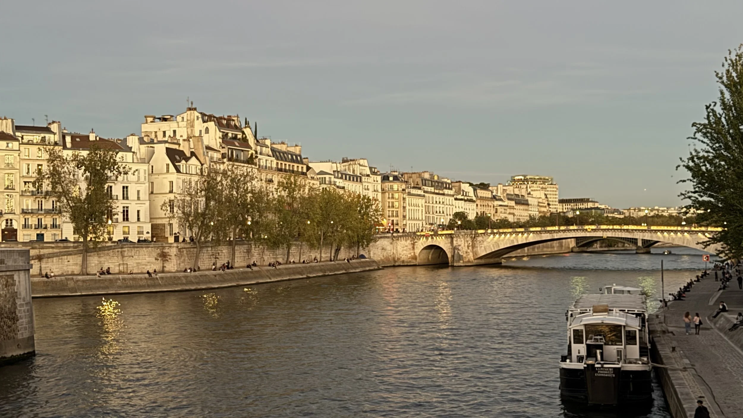 the island in the seine where i stayed     