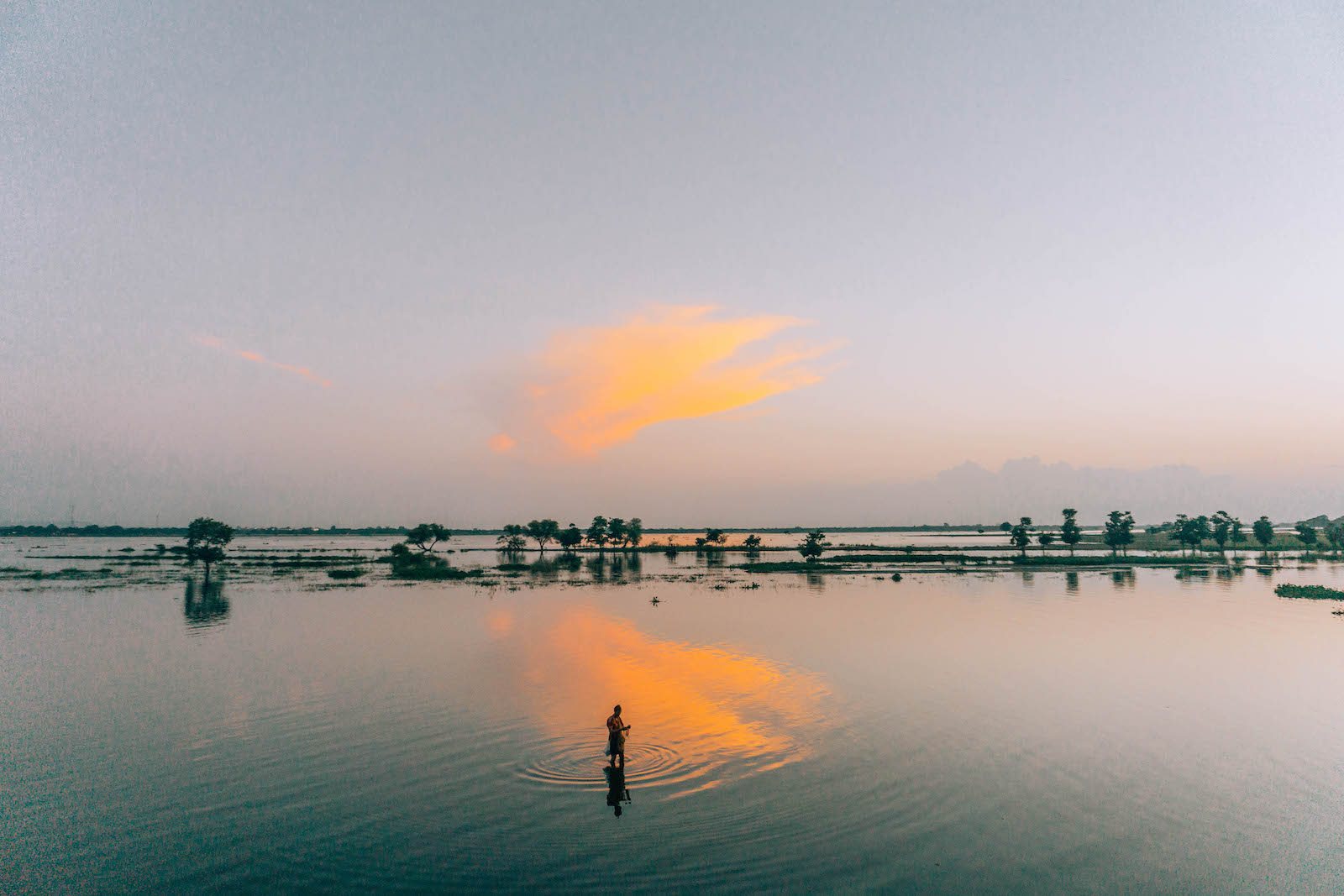 myanmar-mandalay-lake-sunset.jpeg