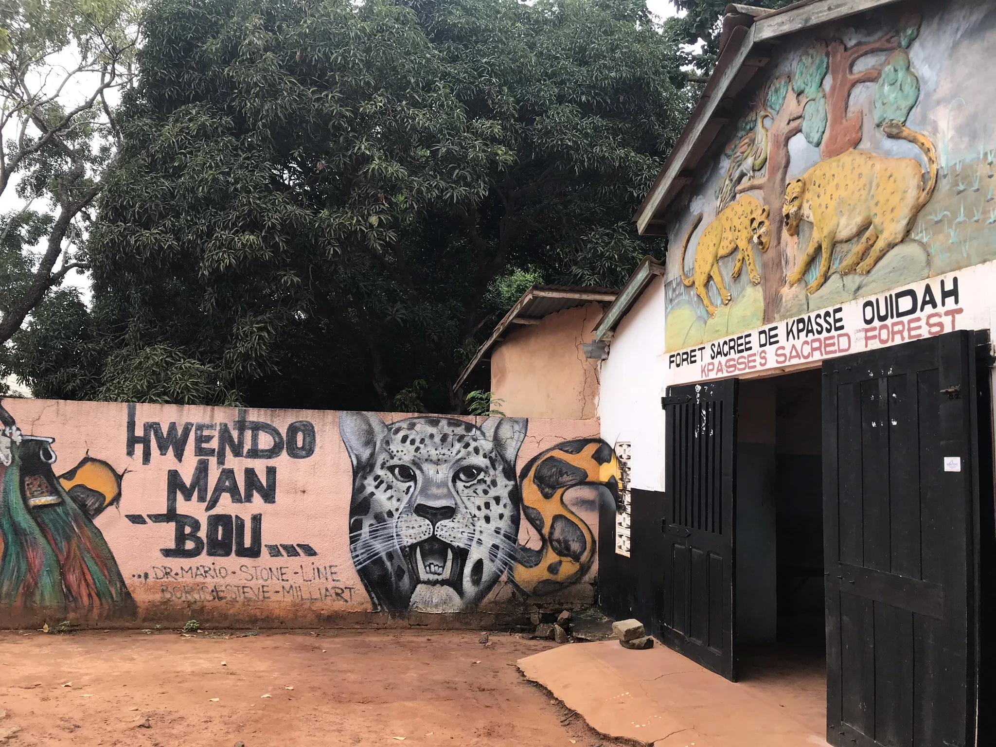 TRAVEL BLOG THURSDAY - LOME &amp; OUIDAH (part 1) || BENIN || July 2018