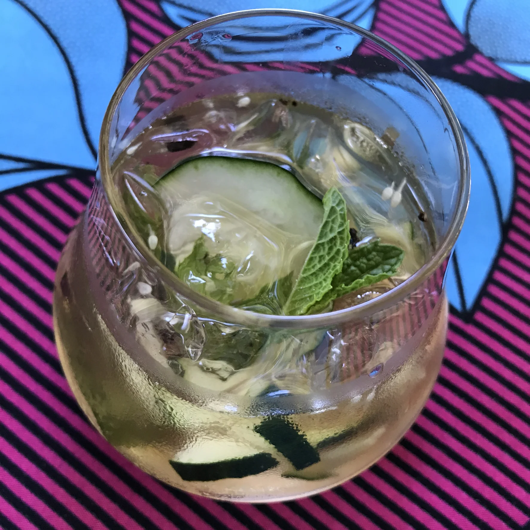 CUCUMBER PEPPERCORN MINT REFRESHER
