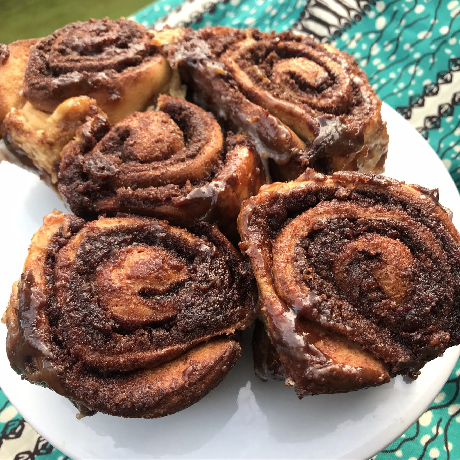 CINNAMON ROLLS 