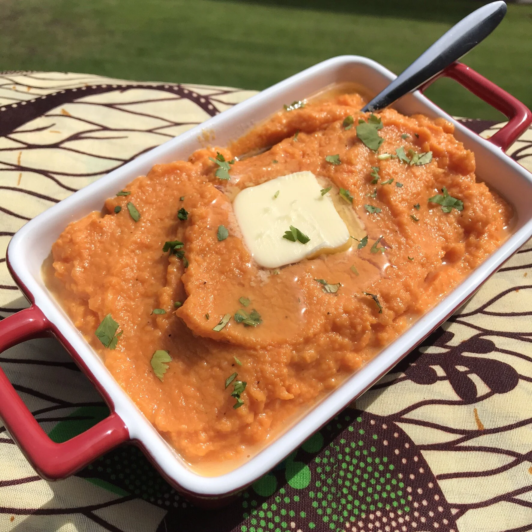 ROASTED GARLIC COCONUT MASHED SWEET POTATOES