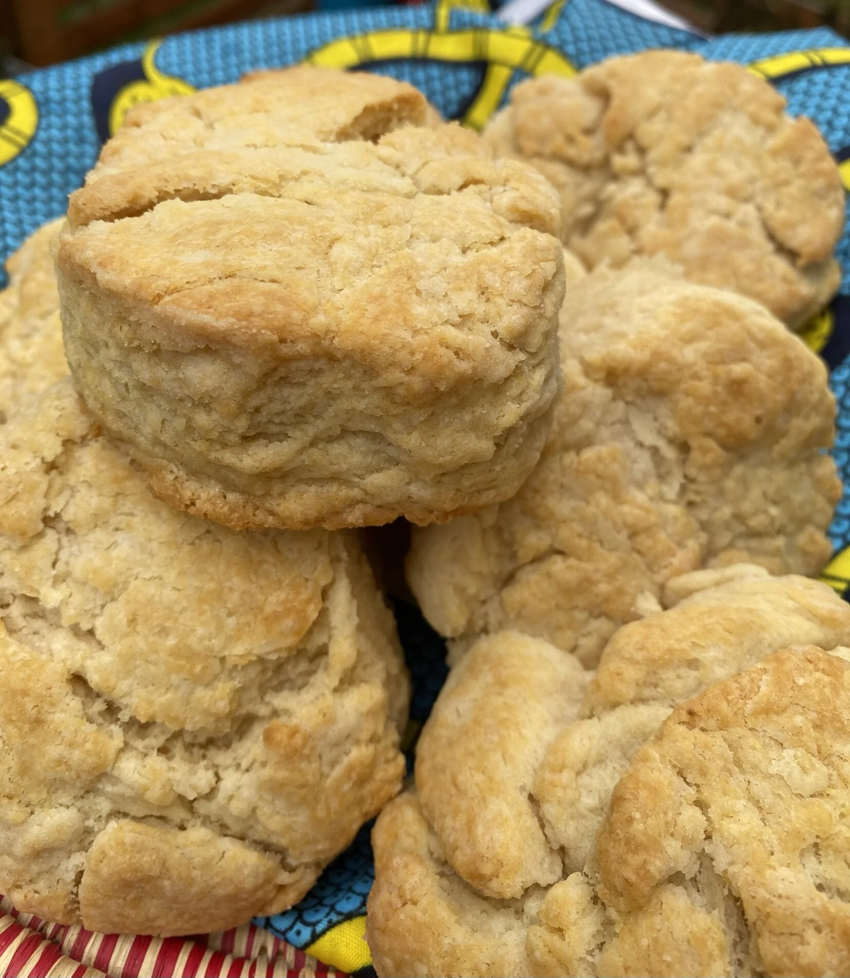 SOUTHERN STYLE BISCUITS & MUSHROOM PEPPER GRAVY - Plant Based