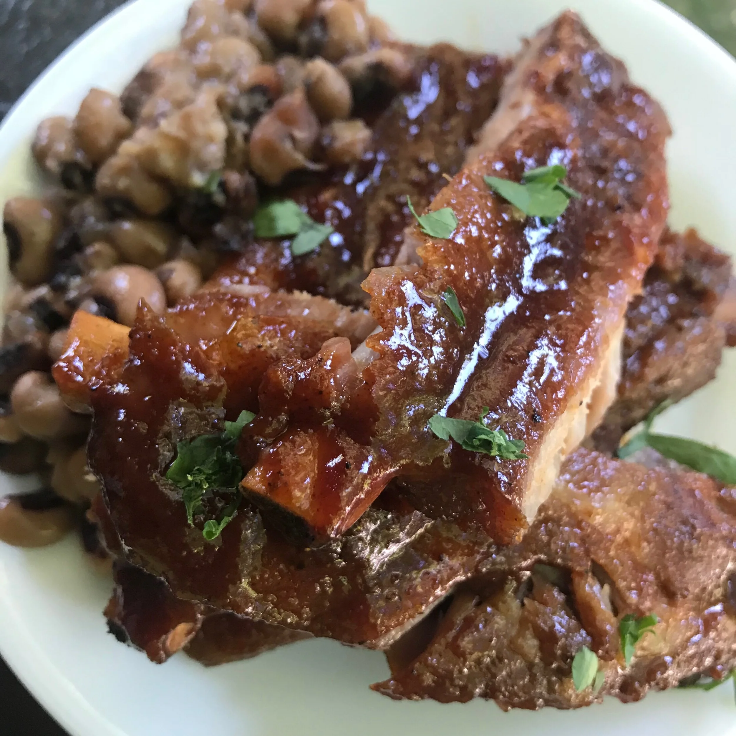 BALSAMIC HONEY BBQ GLAZED RIBS