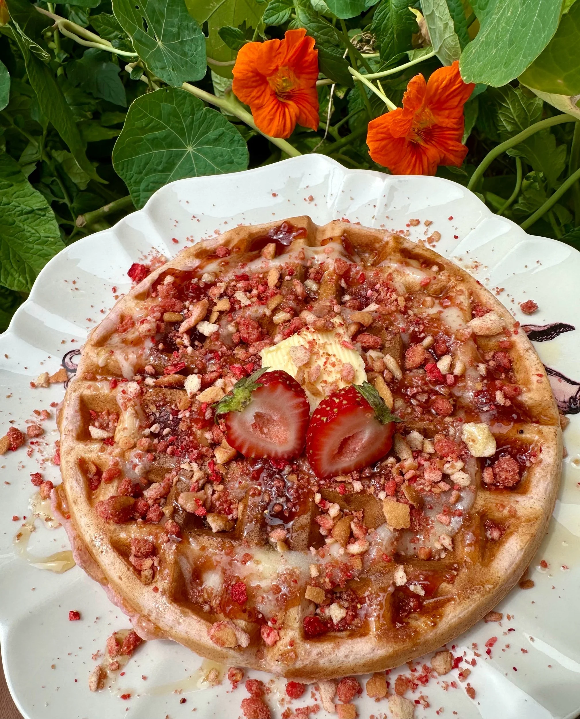 STRAWBERRIES & CREAM CRUNCH WAFFLES