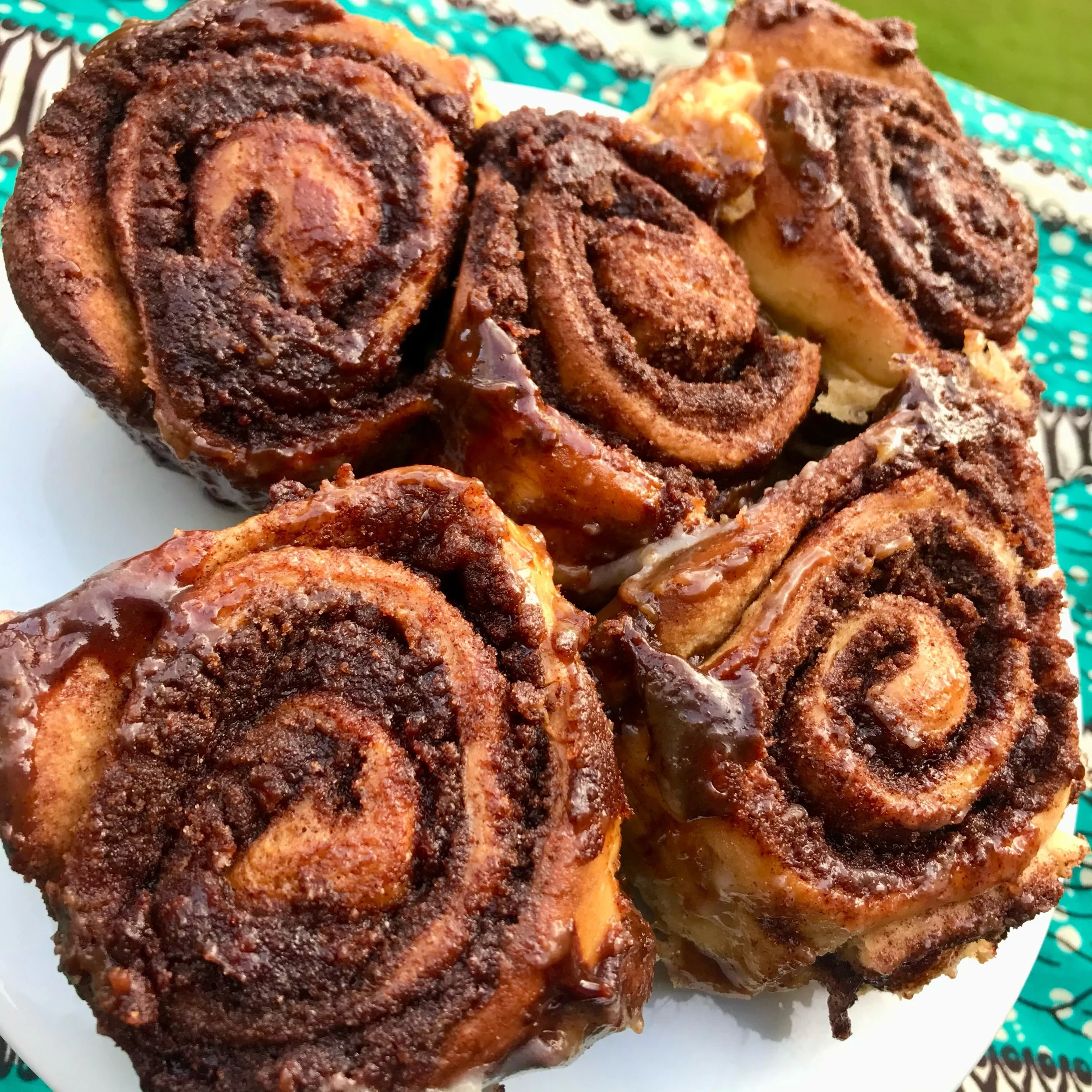 BUTTERSCOTCH STICKY CINNAMON ROLLS