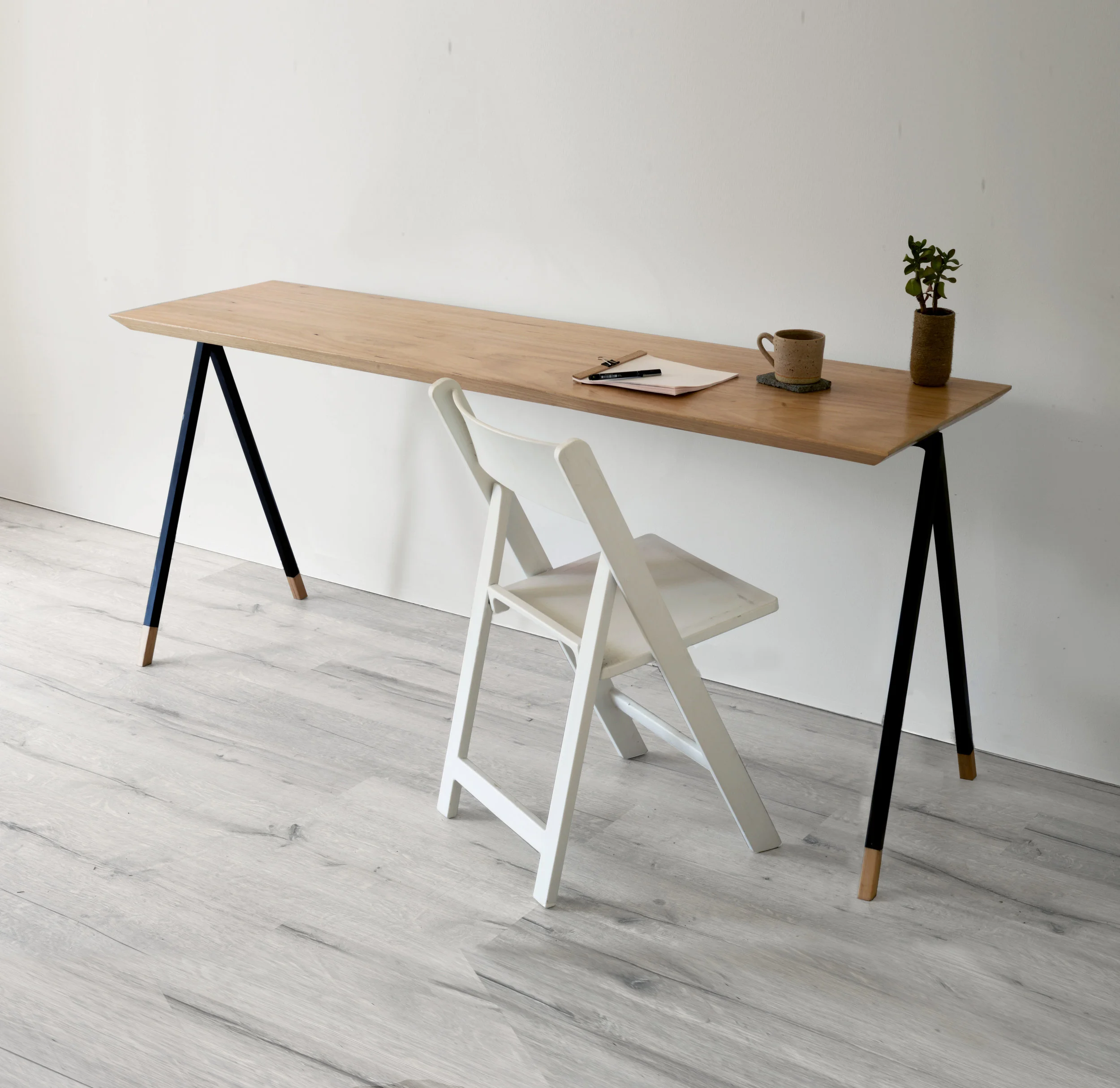 Stance Studio - Balance Desk 01