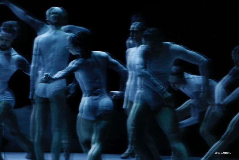 Toi Toi Toi to all the beautiful people of the @leipzigerballett for tonight&rsquo;s Reprise of &ldquo;Die Mondprinzessin&rdquo; (Kaguya-Hime). Special thoughts for the roles debuts @camillachiesi @landon.harris93 and Igor Silva.
🫶🤞🍀🌸🌖
 &copy;️?