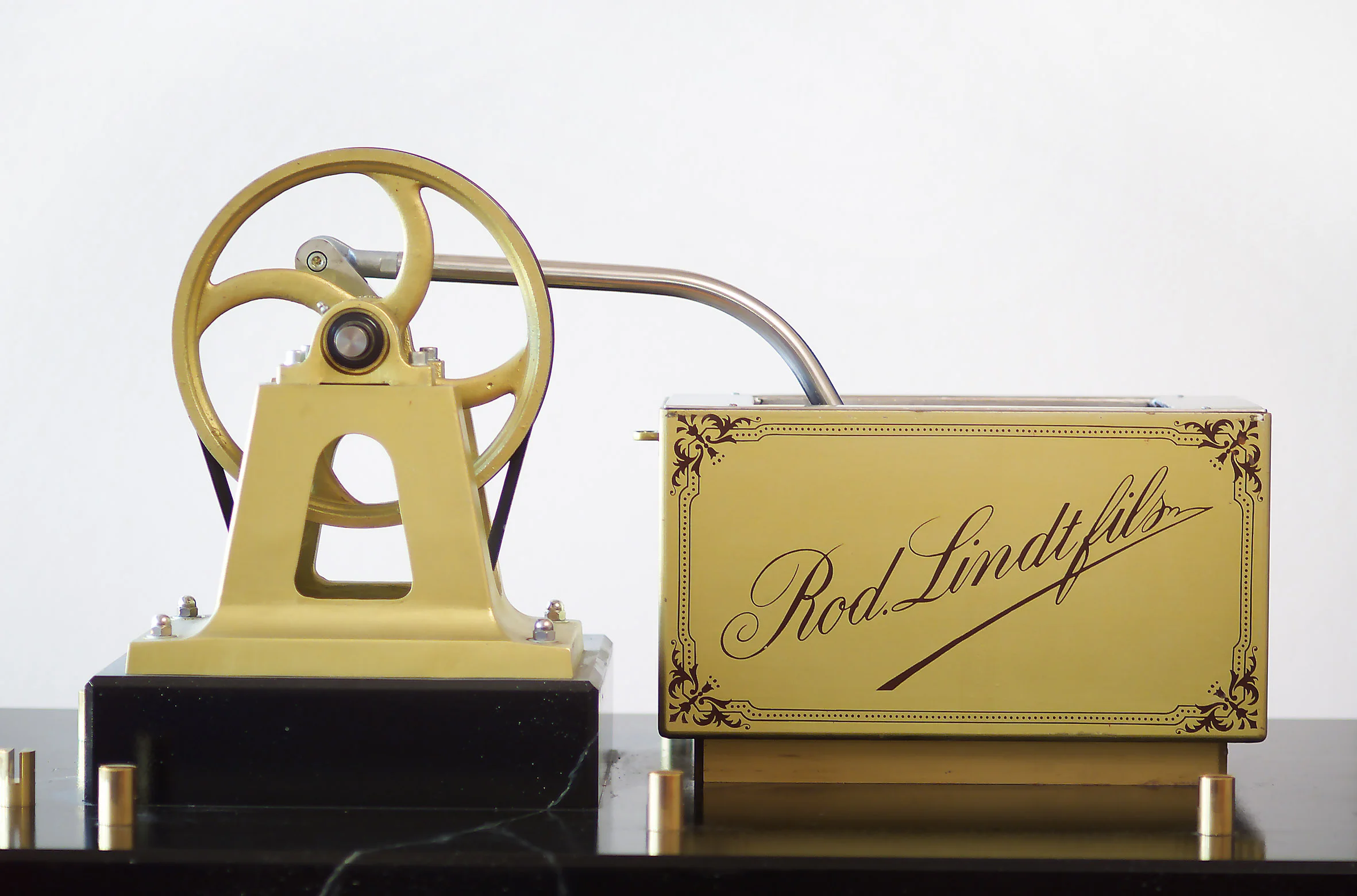 Longitudinal Conche Developed by Rudolf Lindt. 