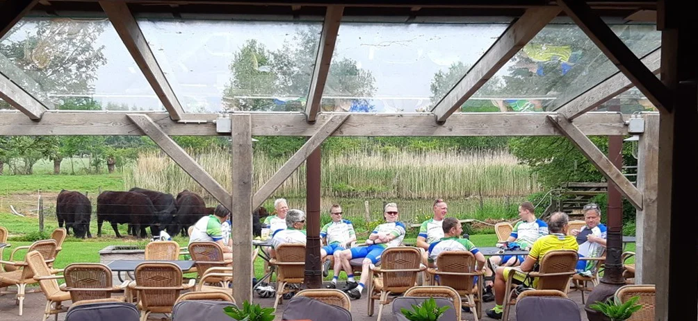 Special voor ons worden de Galloway koeien geroepen en gevoerd
