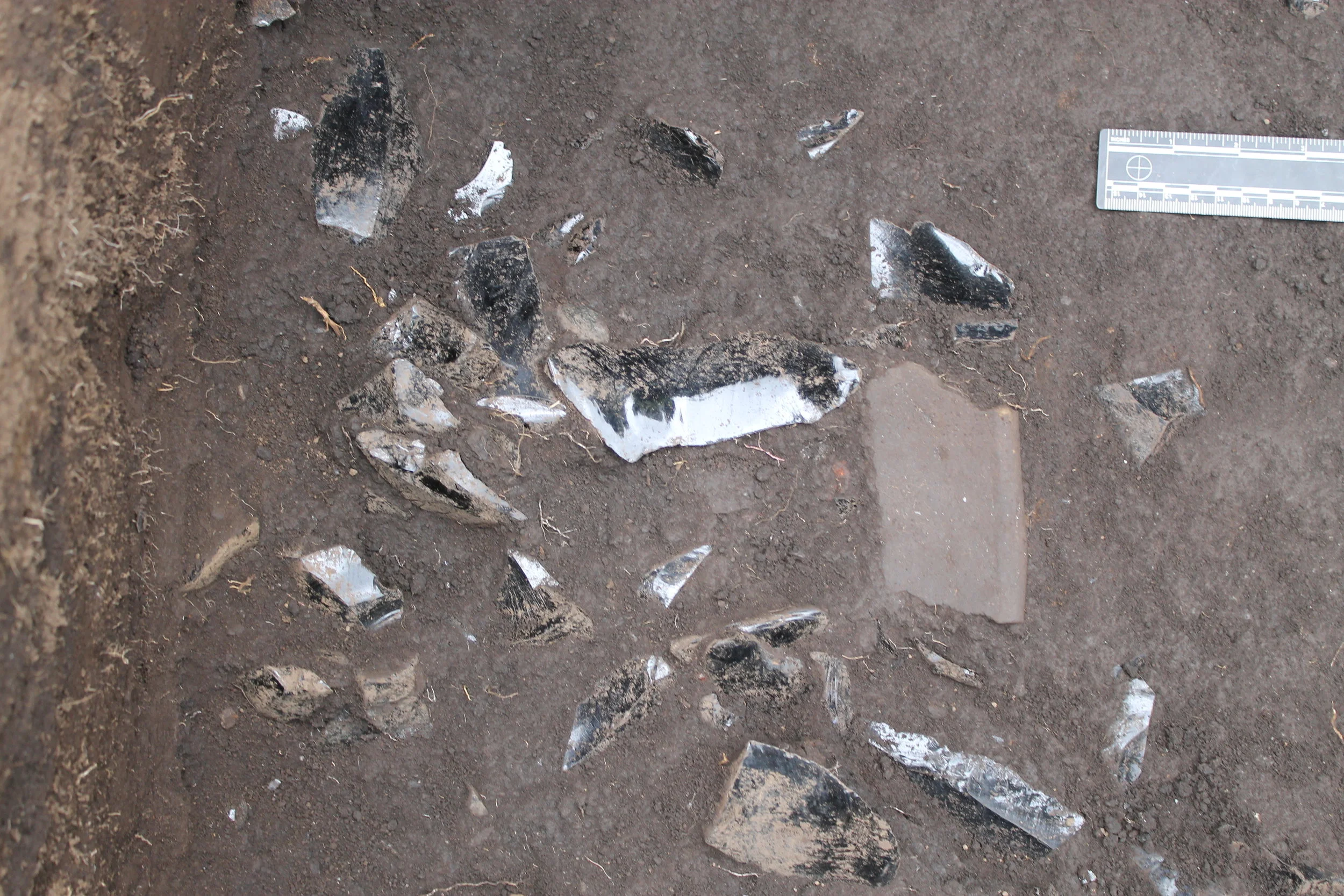 Artifact clusters at ancient "camps" surrounding the quarry site