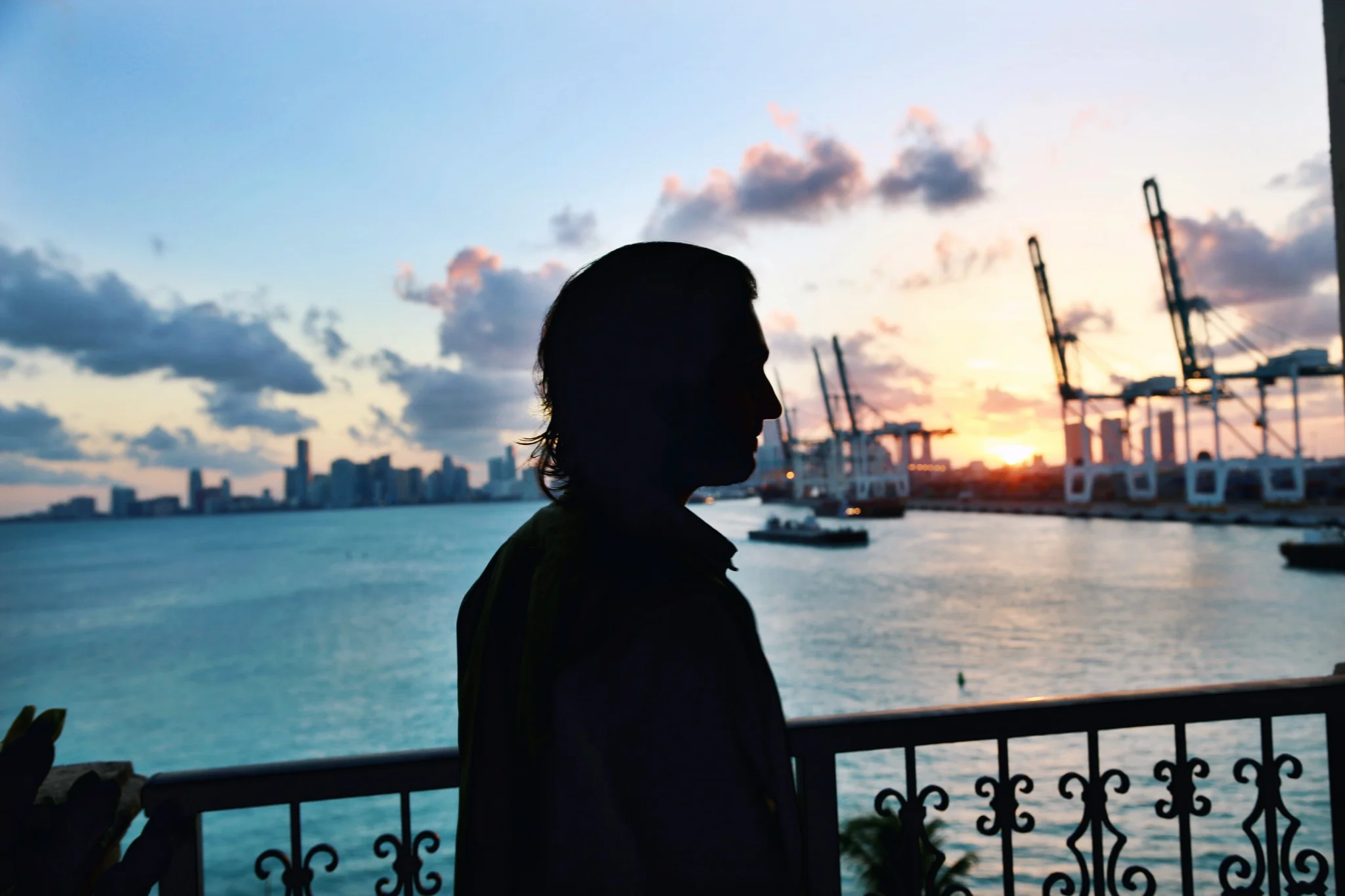 silhouette 1.jpg
