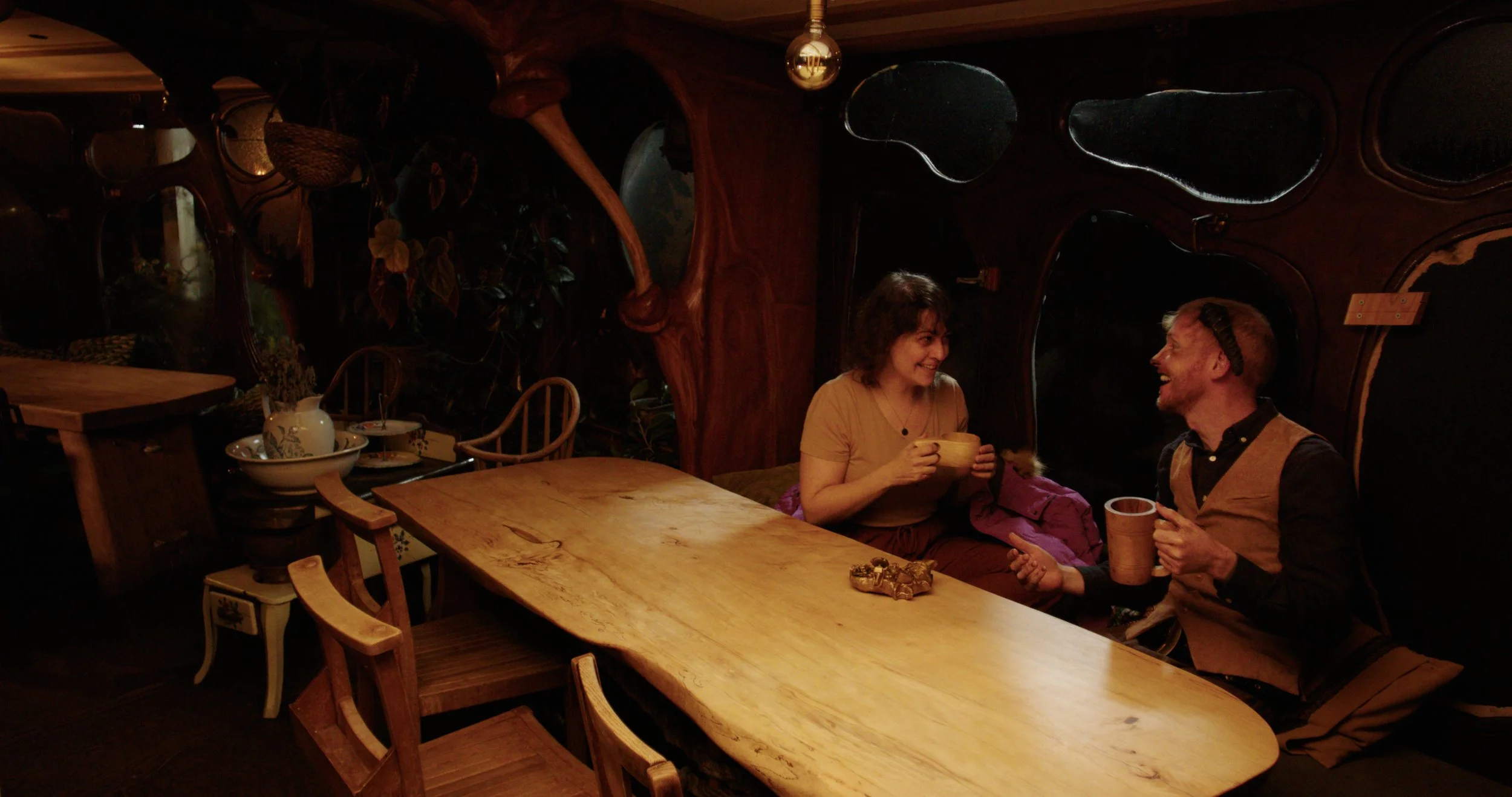 Cut 2.00_04_06_06.Still009.jpg