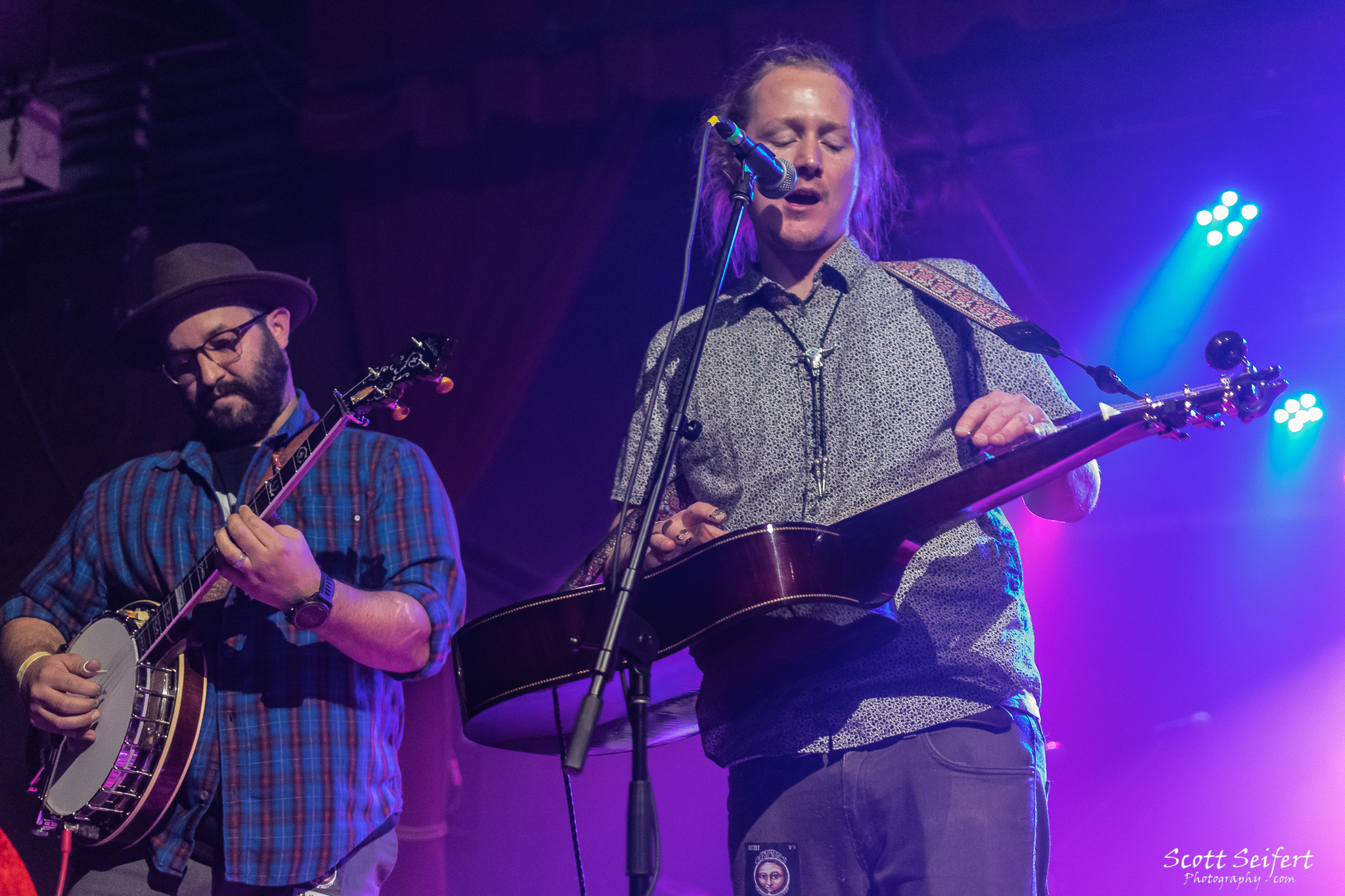 Paul Larson AND ANDREW gORDAN OF pICK & HOWL Photo by Scott Seifert