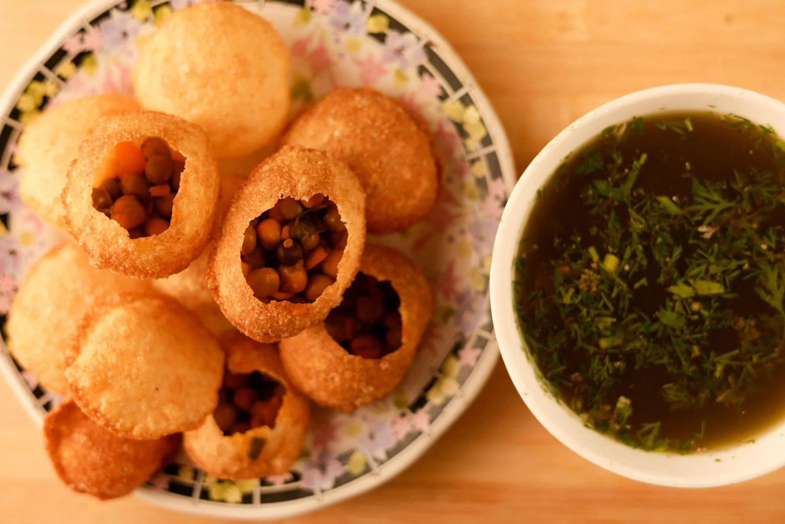 Gol Gappe: The popular street food snack