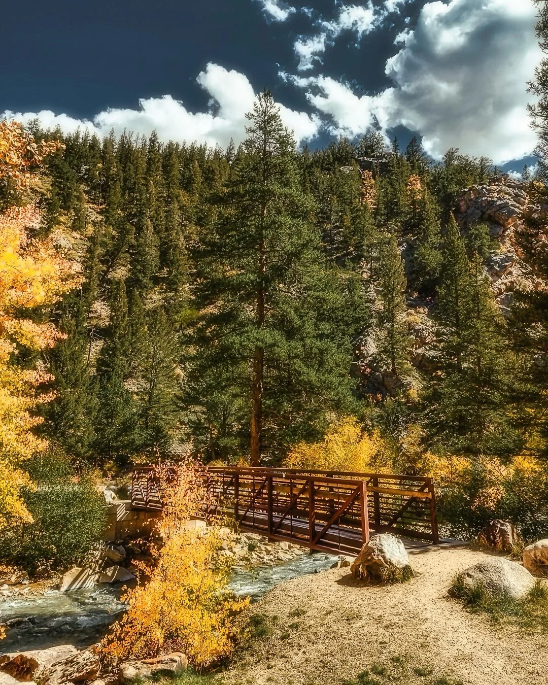 ~ F A L L V I B E S ~ 
.
Went to Guanella Pass last weekend.. decent.
.
Got some good stuff so lets call this part 1 of Fall vibes
.
🎯 Photographers: I do 1:1 editing, creative direction, and mentoring. Let’s build.🦾 
.
🖼️ Prints + services: