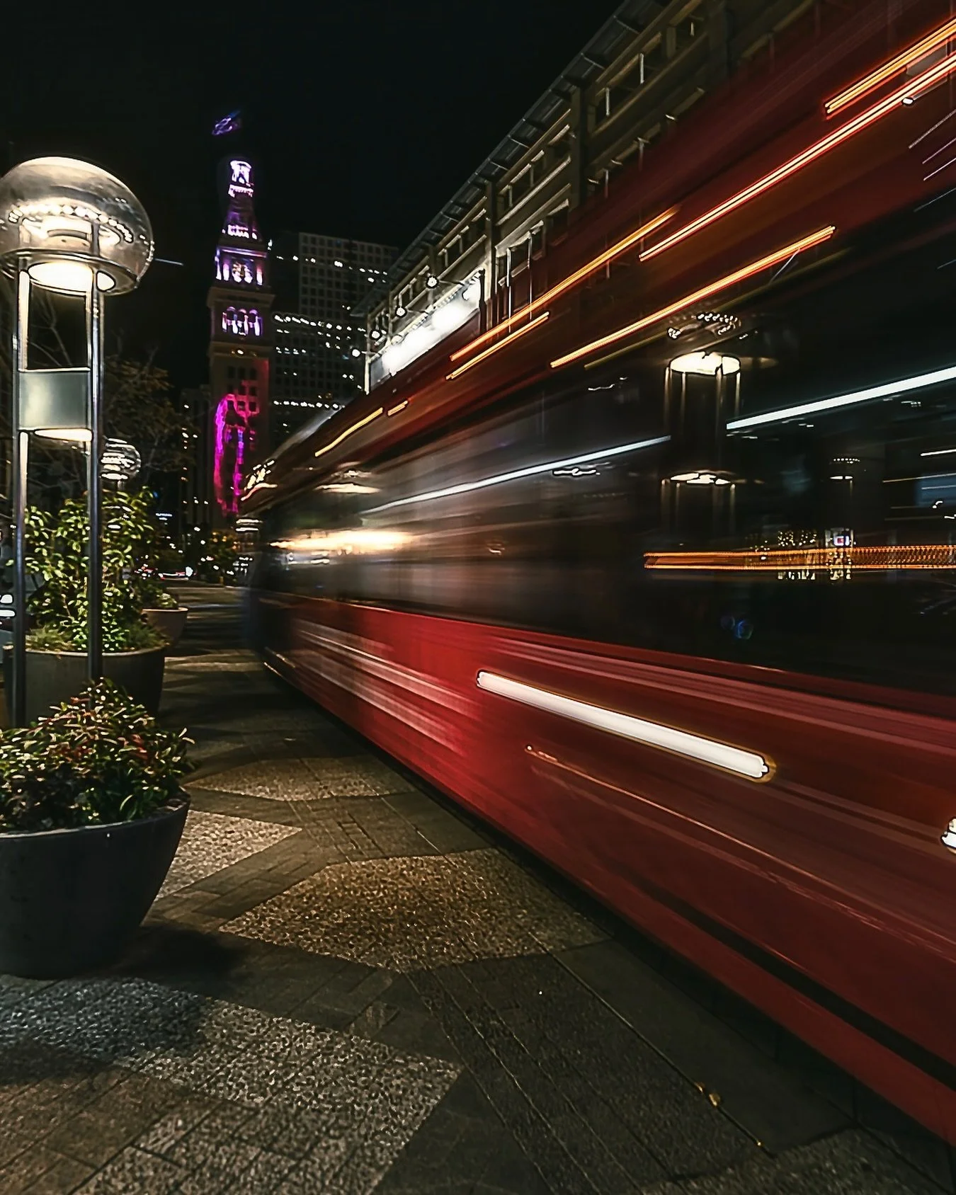 ~ M I S S E D ~ 
.
Long exposure hunting on 16th Street is one of my favorite things to do. 😏
.
Tight space and slow moving buses make for great frames! 🚌
.
Stop shopping and take a photo! Do what really matters! 🛍️
.
20mm ~ f7.1 ~ 5. SEC ~ ISO 50