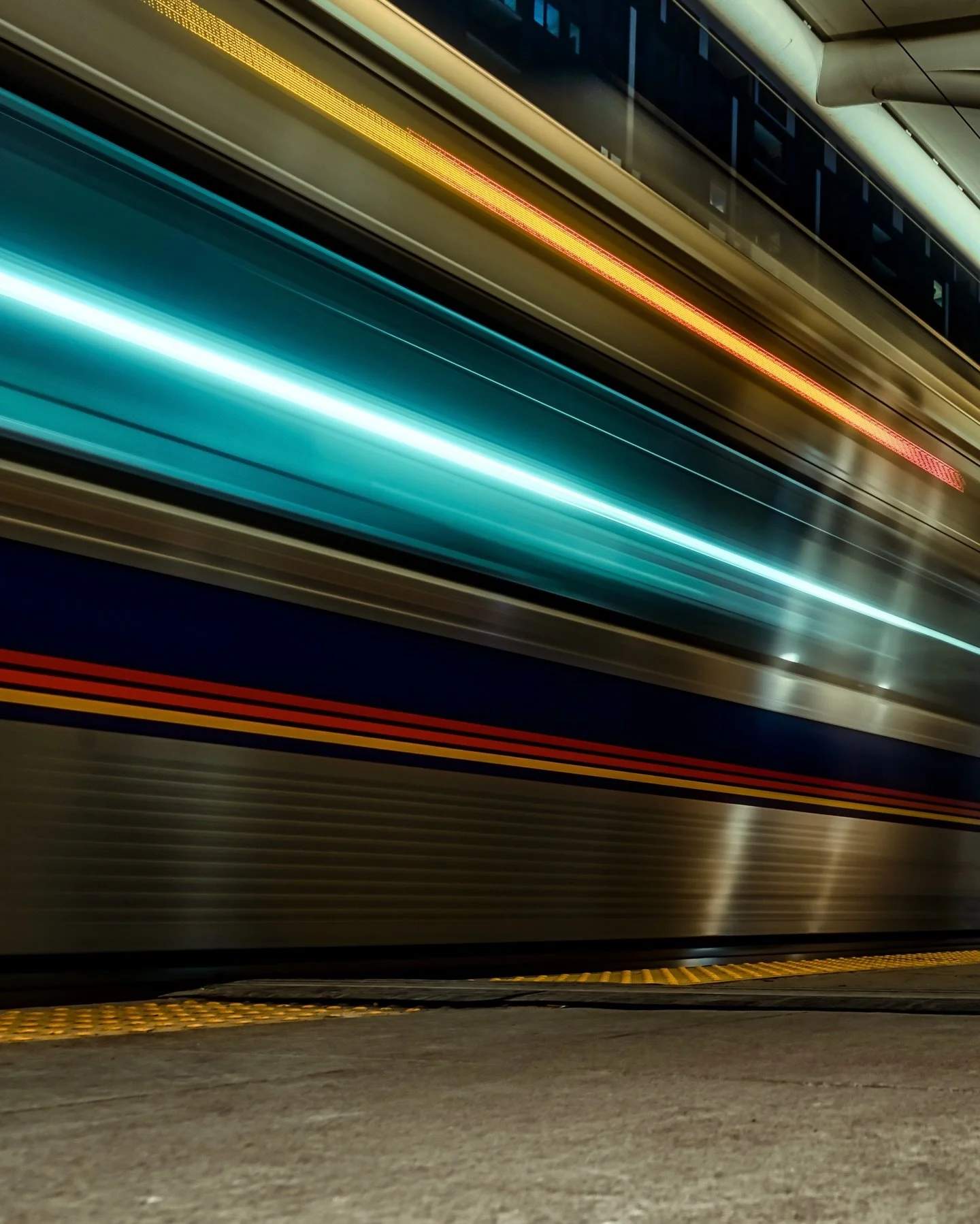 ~ D U R A T I O N ~ 
.
It&rsquo;s the Length of your Strength. 🦾
.
S L I D E ⬅️⬅️⬅️
.
20mm ~ f8 ~ 0.5 SEC ~ ISO 50
.
🎯 Photographers: I do 1:1 editing, creative direction, and mentoring. Let&rsquo;s build.🦾 
.
🖼️ Prints + services: neos-photograp