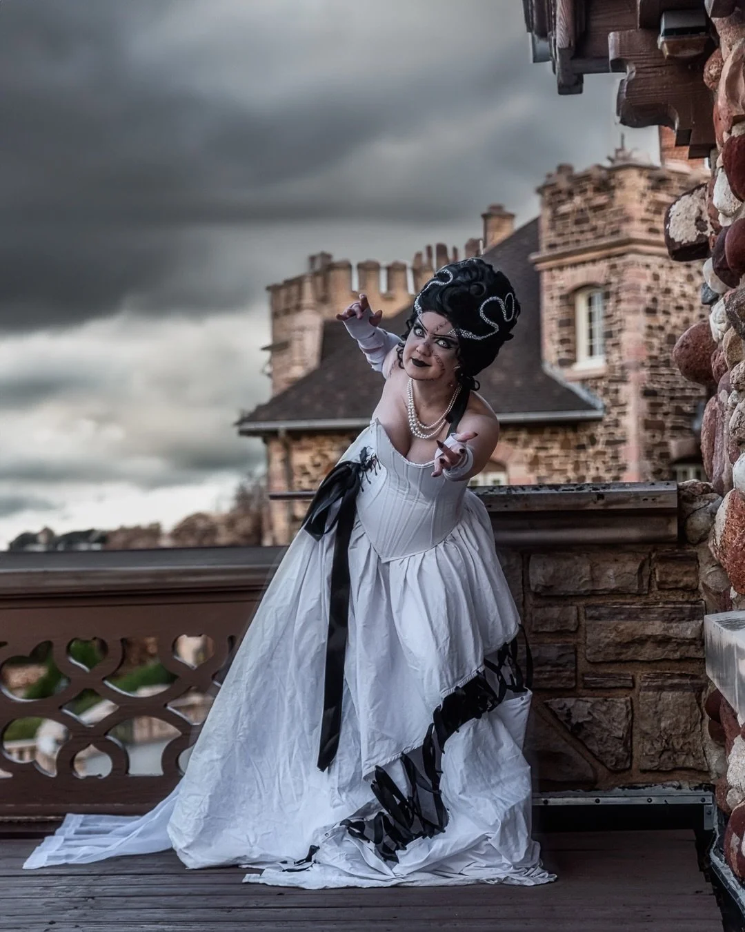 ~ R E A D Y ~ 
.
When she is ready...she is ready. 
.
More from the Bride shoot! 👰🏻&zwj;♀️
.
InFrame: @cici.whitney 
.
🎯 Photographers: I do 1:1 editing, creative direction, business workflow and mentoring. Let&rsquo;s build.🦾 
.
🖼️ Prints + ser