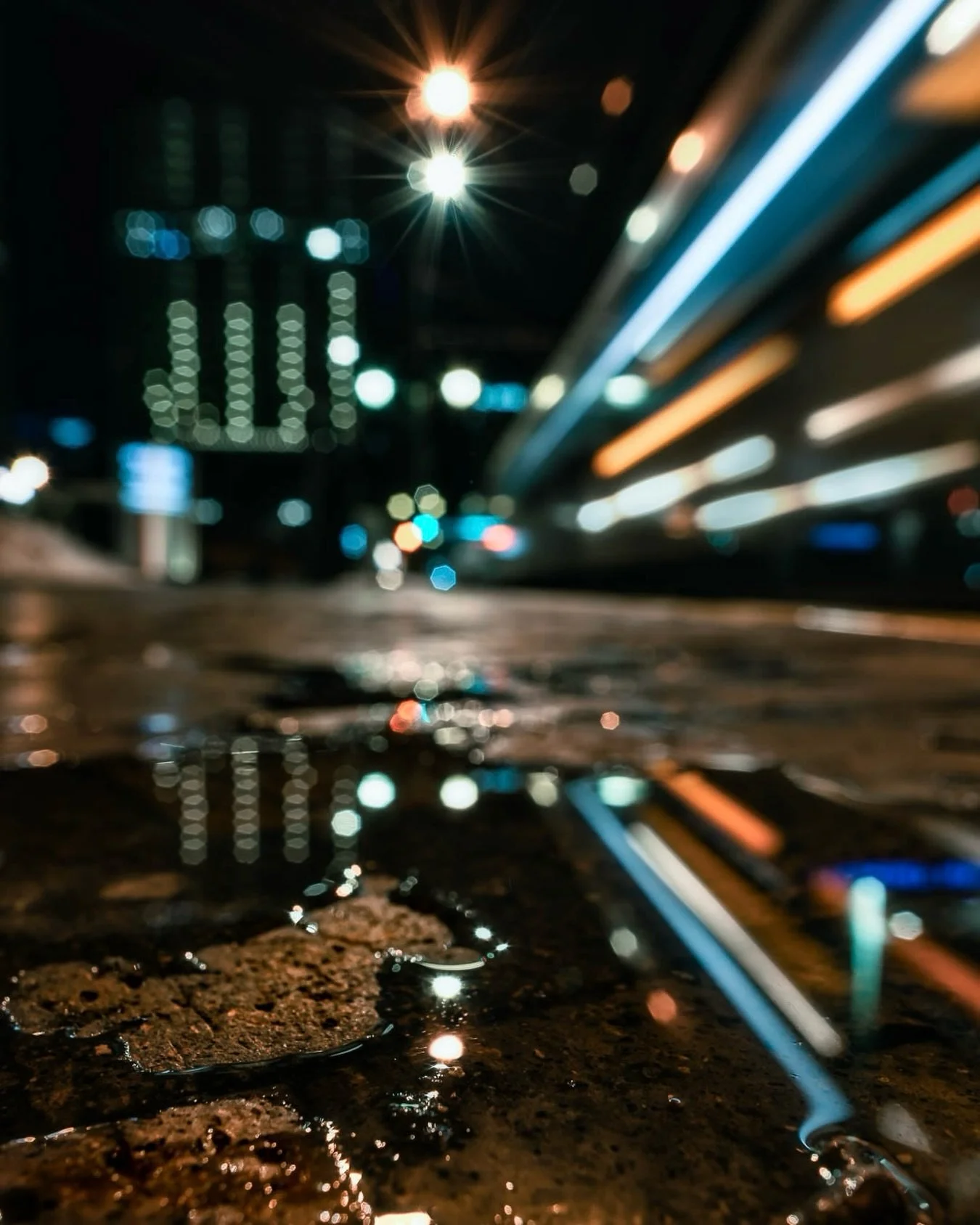 ~ U N F O C U S ~ 
.
Don&rsquo;t let the little things distract you from the bigger picture! 
.
20mm ~ f7.1 ~ 1 SEC ~ ISO 50
.
🎯 Photographers: I do 1:1 editing, creative direction, business workflows and mentoring. Let&rsquo;s build.🦾 
.
🖼️ Print