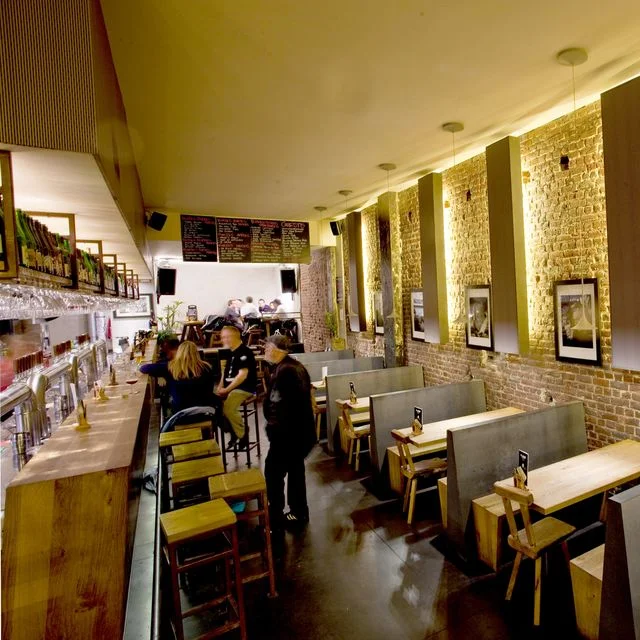 Fontainas bar.jpg