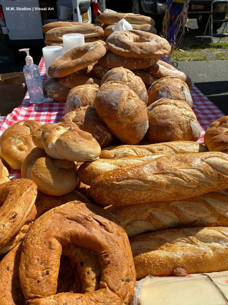 Fresh Bread_ 2019 Hudson Valley Garlic Festival_K.Martinelli Blog_ M.M. Studios.png