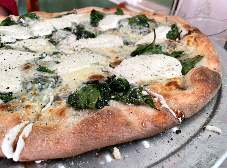 Top of the Park_Boonton NJ_Ricotta and Spinach Pizza_ K. Martinelli Blog (1).png