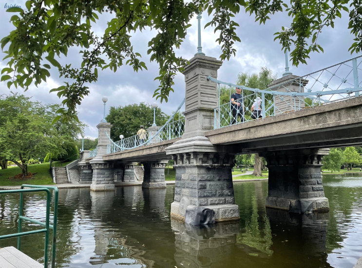 Boston Common Suspension Bridge_ Boston, MA_Kristen Martinelli_ K. Martinelli Blog.png