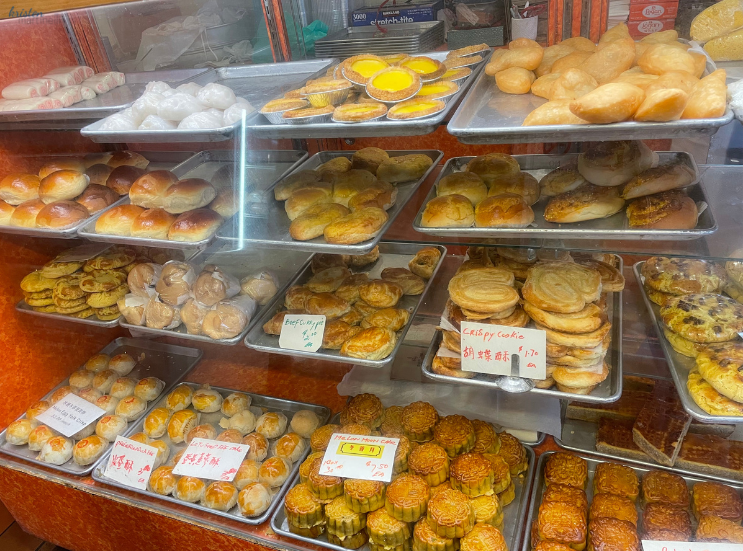 Hing Shing Pastry_Chinatown, Boston, MA_Kristen Martinelli_ K. Martinelli Blog (1).png