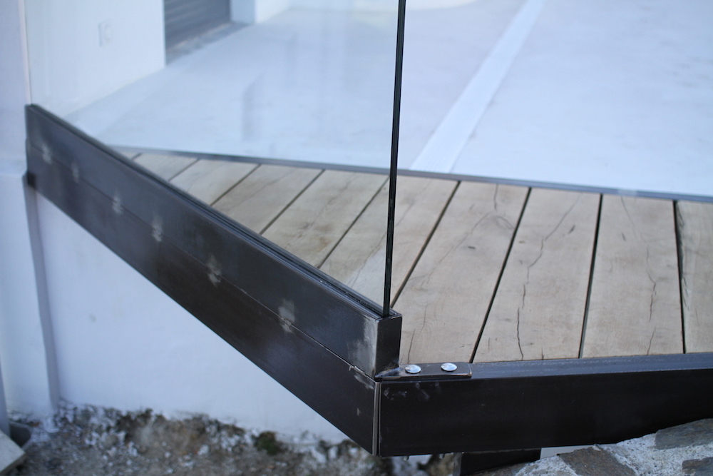 barreri_pierre_design_creation_meubles_mobilier_agencement_surmesures_industriel_moderne_bois_metal_beton_verre_bidart_bayonne_biarritz14.JPG