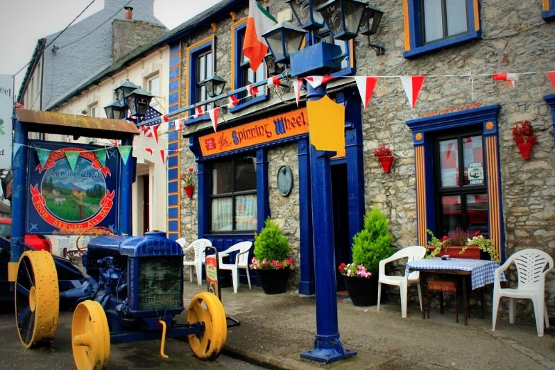 Local Lodging There are several bed and breakfasts and self-serving cottages within walking and driving distance. 