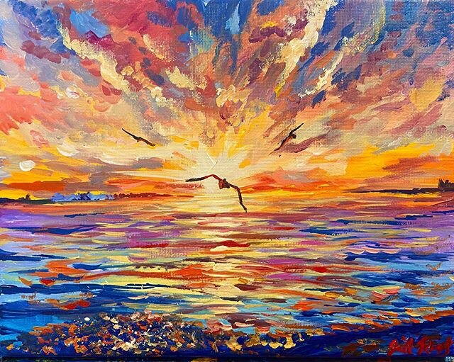 Like a Bird/
She is free to fly/
Again.
💛
#free #fly #bird #sunrise #sunset #love #artist