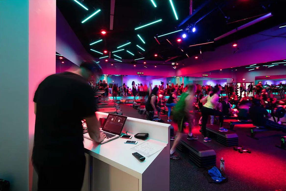 DesBrisaySmithArchitectsPowerFourFitnessFitnessCommercia_007.jpg