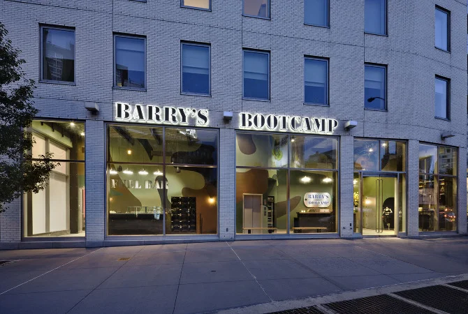 3BarrysBootcampTribecaDesBrisaySmithArchitectsCommercial_002.jpg