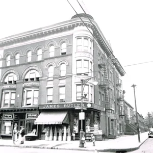 8+Halsey+Street+DesBrisay+&+Smith+Architects+Retail+Residential.jpg