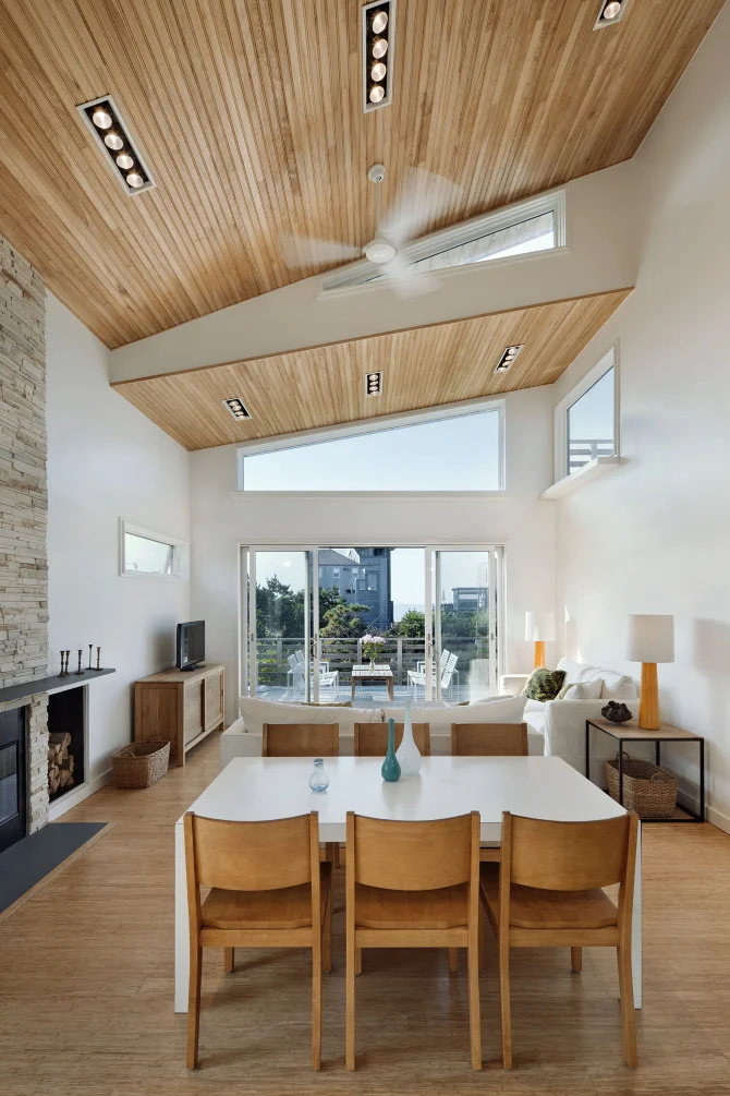 9AtlanticVistaHouseDesBrisaySmithArchitectsResidentialFireIs.jpg