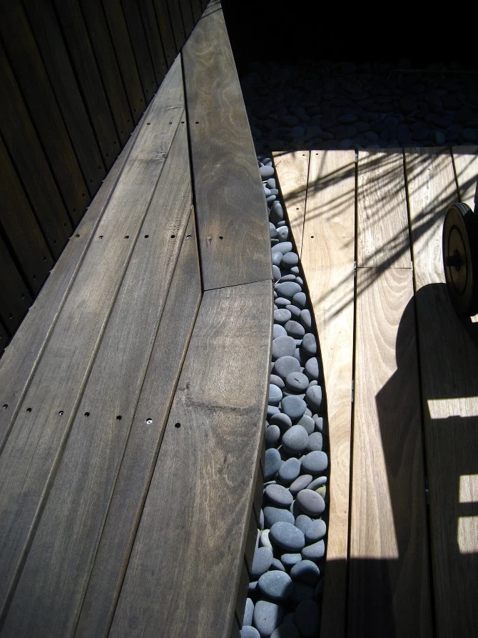 7HoffmanRoofGardenDesBrisaySmithArchitectsResidential.JPG