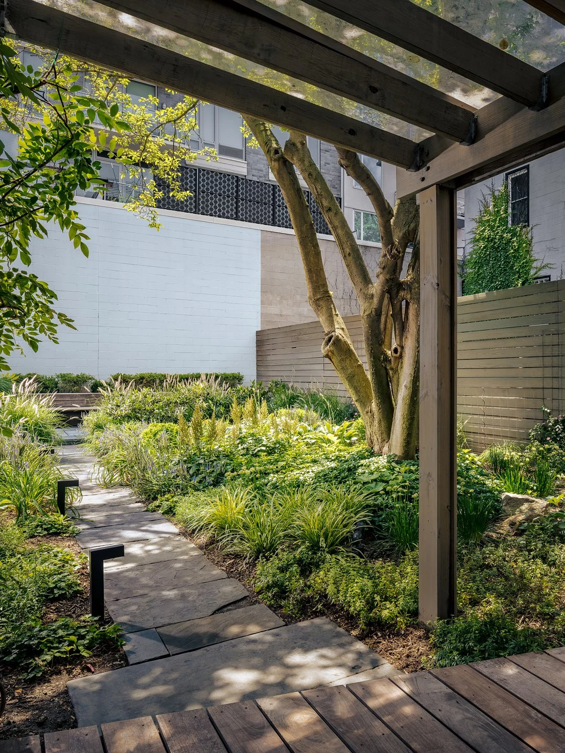 LICGarden-2C.jpg