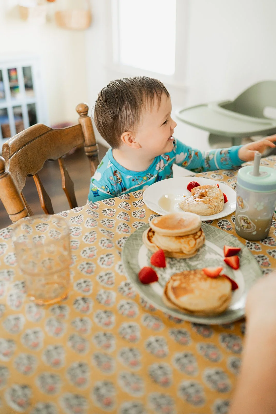 family-dayinthelife-strawberryplains11.jpg