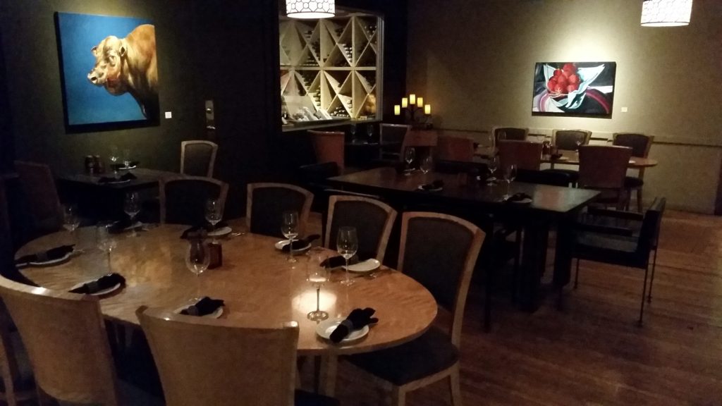 Open Range Function Seating For Large Groups - Cellar Room