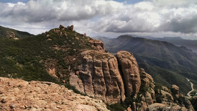 sandstone peak.jpg