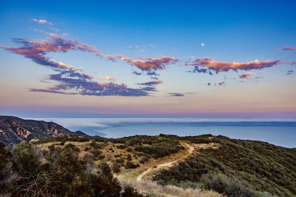 Sunset at Tuna Canyon Trail w/ Julie Van Dam {French and Italian}