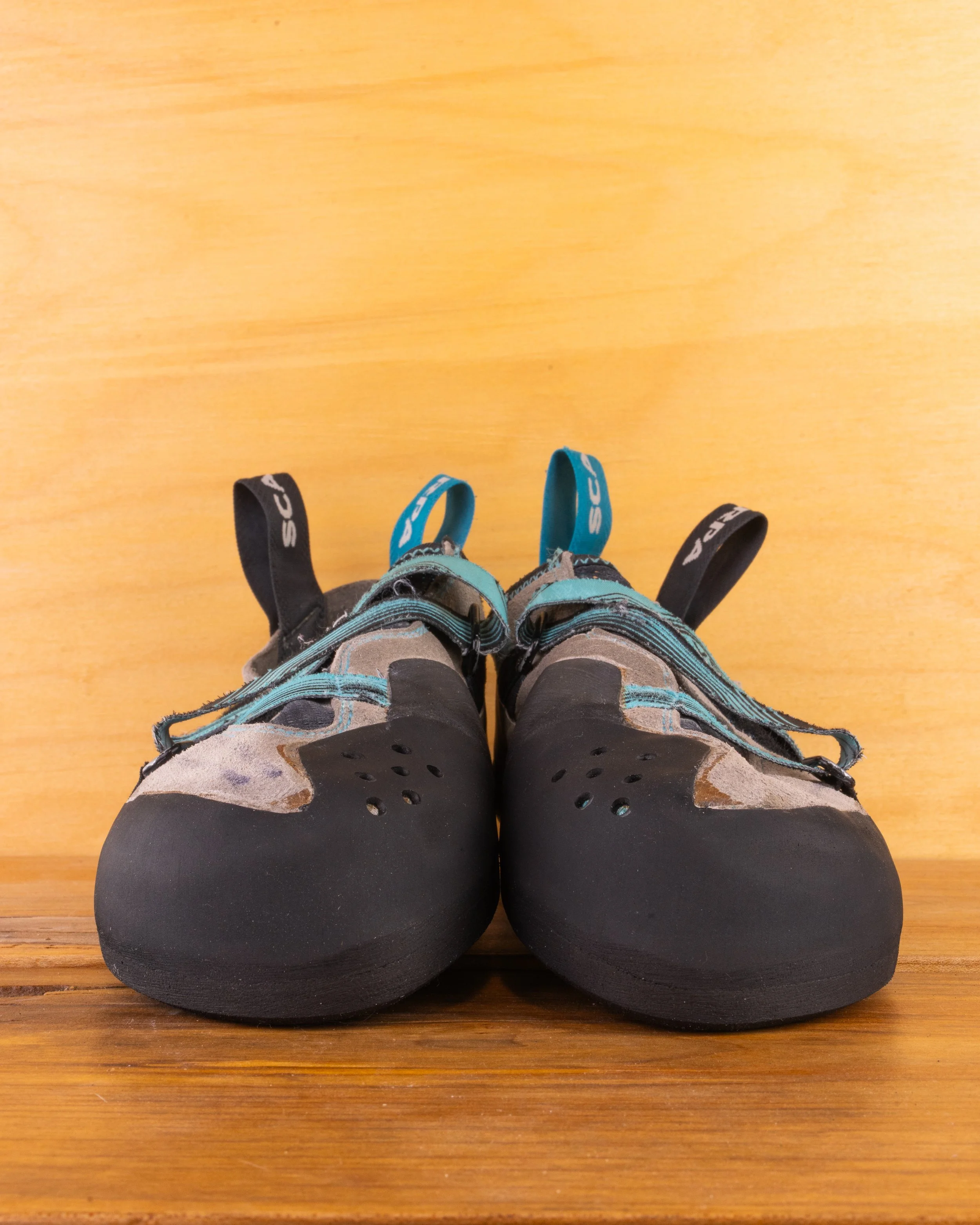 Veloce Women's 1/2 Sole Resole and Rand Replacement