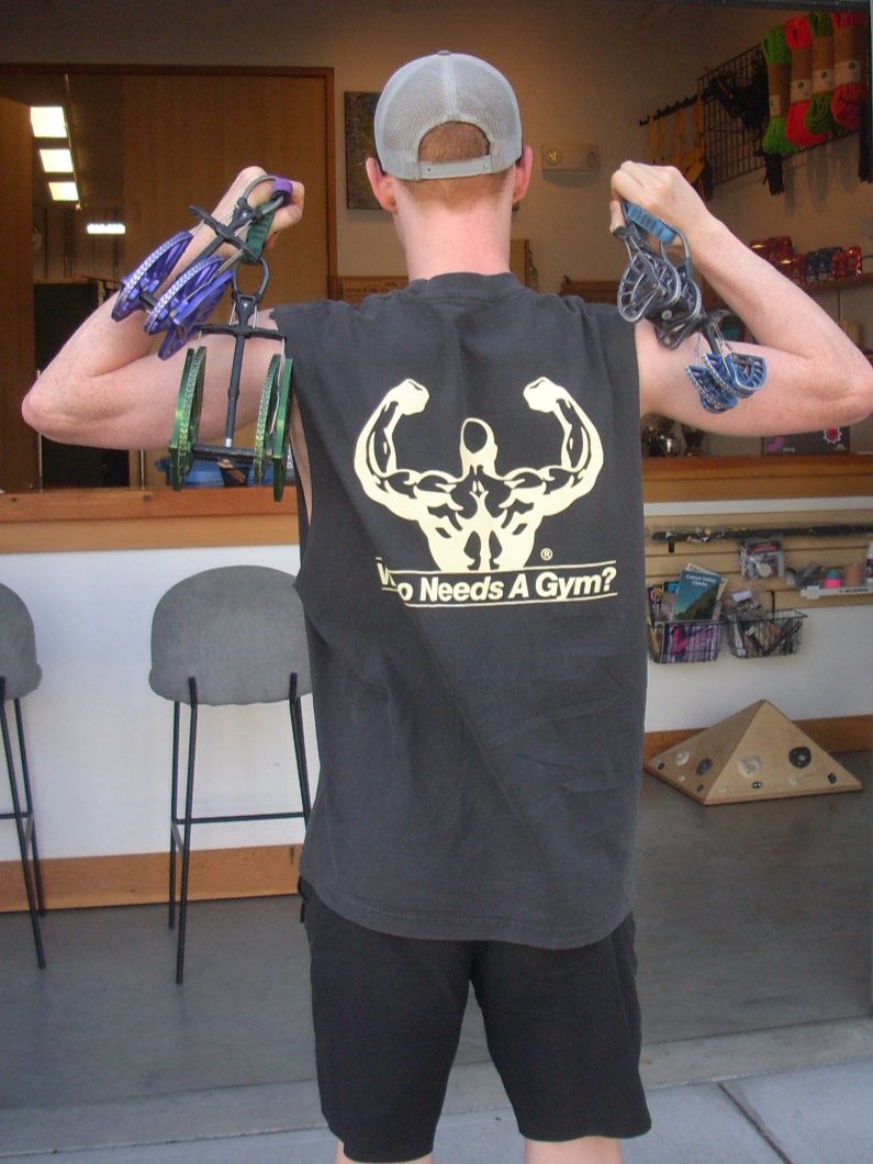 muscle+tank+shirt+web+pic+4.png