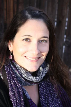 headshot (1).jpg