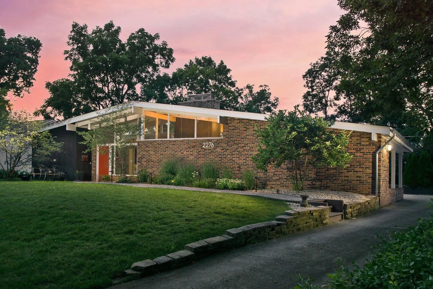 2276 Johnston Road | $477,000